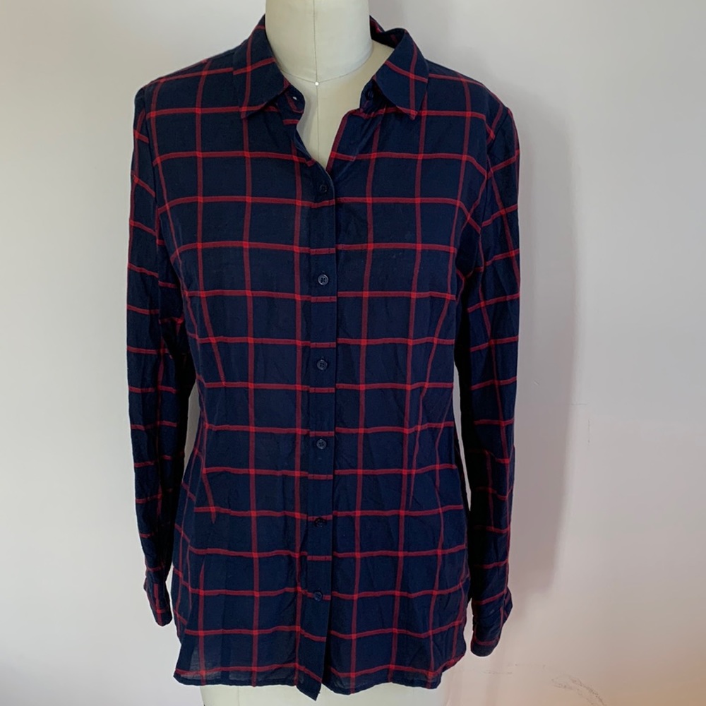 Blue and red grid button up